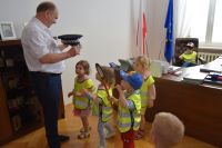 Włodarzy powiatu odwiedziły dzieci z Przedszkola nr 4 w Wągrowcu