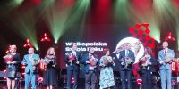 WYRÓŻNIENIE DLA ZESPOŁU SZKÓŁ NR 1 W WĄGROWCU W KONKURSIE WIELKOPOLSKA SZKOŁA ROKU 2024