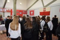 Uroczysty apel i otwarcie Wystawy Symboli Narodowych w ZS nr 1