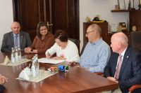 Zarząd Powiatu Wągrowieckiego przekazał pompę infuzyjną dla wągrowieckiego hospicjum