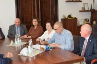 Zarząd Powiatu Wągrowieckiego przekazał pompę infuzyjną dla wągrowieckiego hospicjum