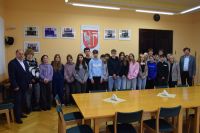 Młodzież z Zespołu Szkół nr 2 w Starostwie Powiatowym