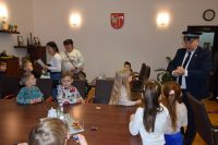 Dzieci z Przedszkola w Siennie z wizytą w starostwie