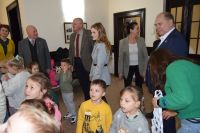 Rybki udekorowały choinkę w starostwie