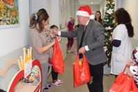 Mikołajki na Oddziale Dziecięcym wągrowieckiego szpitala