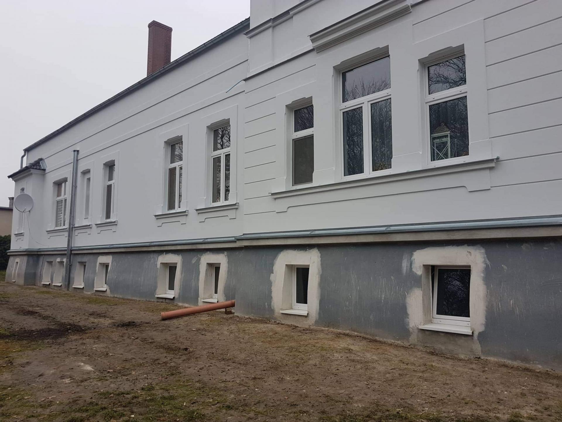 Pałac w Starężynie pięknieje