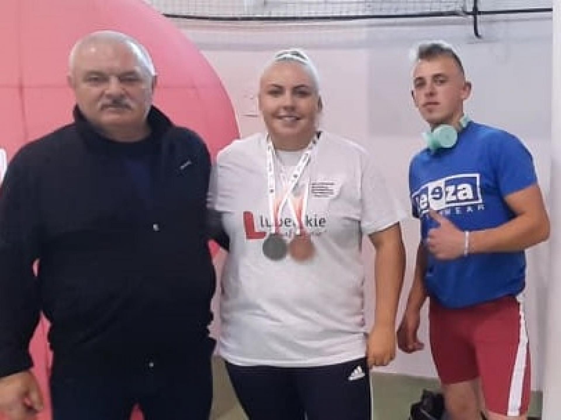 Ciężarowcy z Zamku Gołańcz z kolejnymi medalami