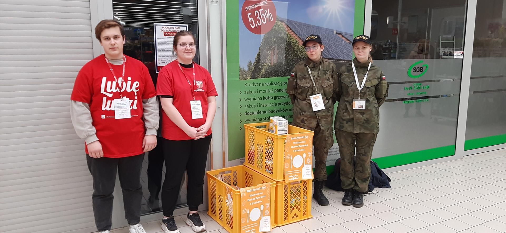 Świąteczna zbiórka darów w markecie Kaufland i sklepie Lewiatan