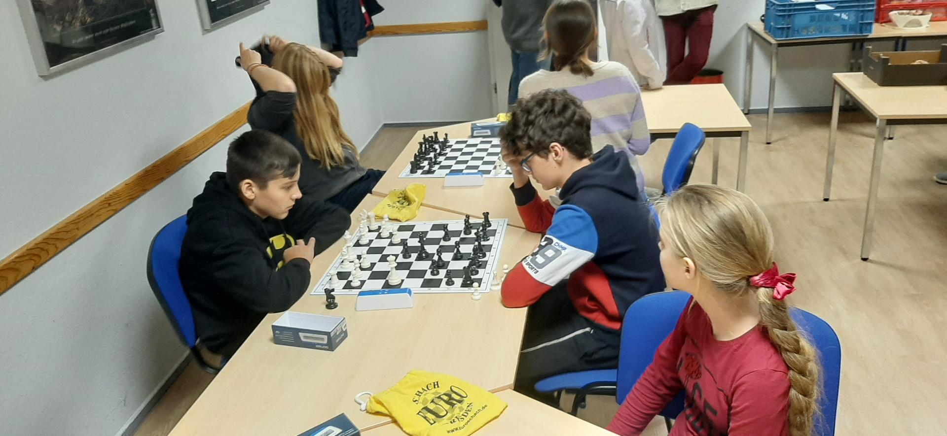 Młodzi szachiści z powiatu wągrowieckiego  w Lüneburgu