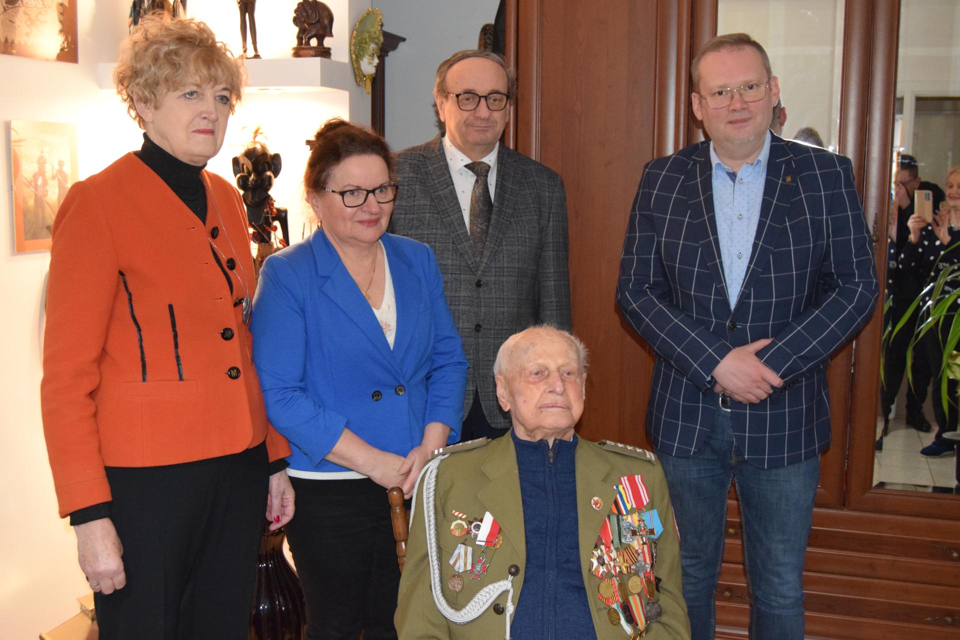 Jan Świstak odznaczony Kombatanckim Krzyżem Pamięci