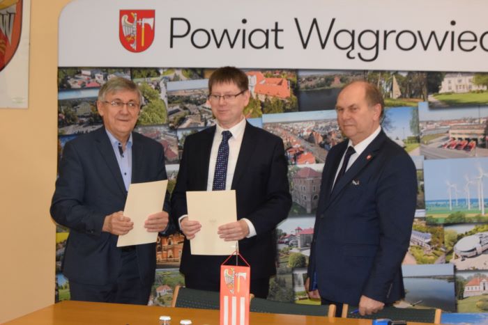 Wągrowiecki szpital podpisał umowę o współpracy z UAM