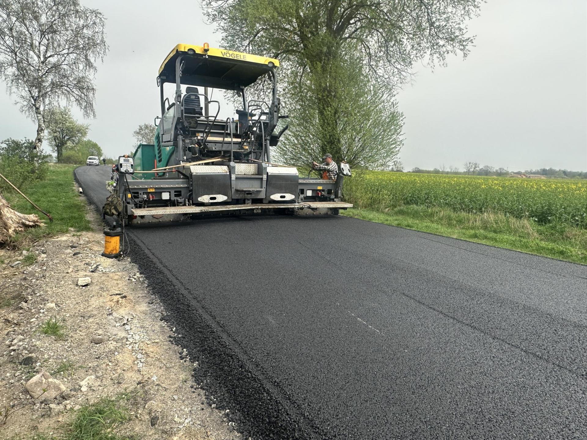 Remont drogi powiatowej nr 1602P na odcinku Kopaszyn – Grylewo dobiega końca