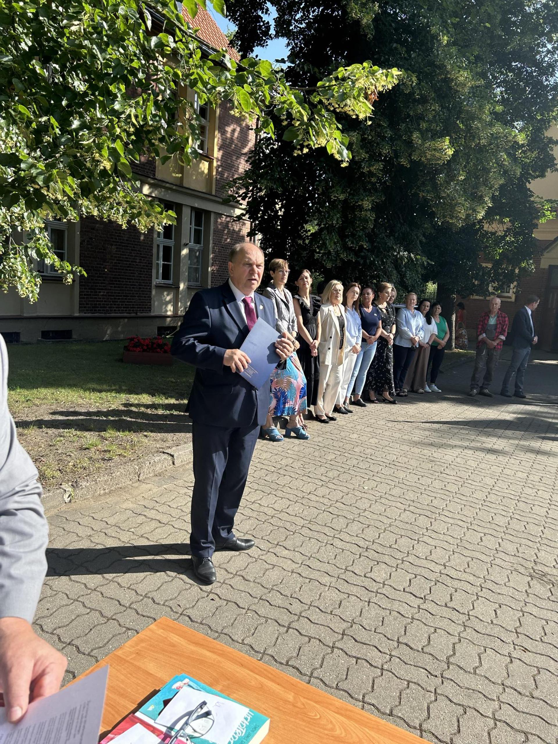 Zakończenie roku szkolnego 2023/2024 w powiatowych szkołach i placówkach oświatowych
