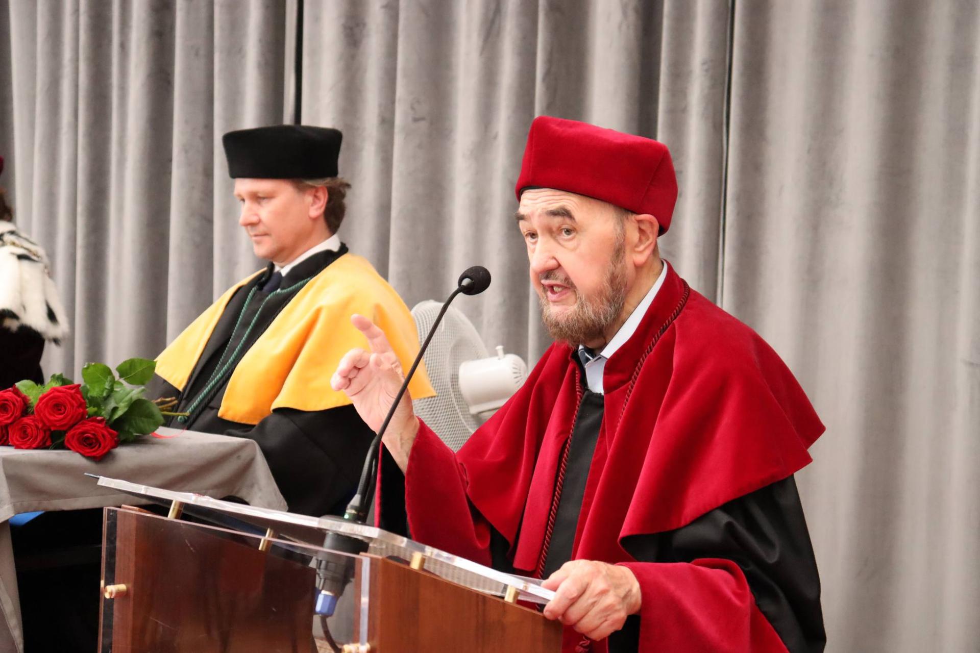 Absolutorium Gnieźnieńskiej Szkoły Wyższej Milenium