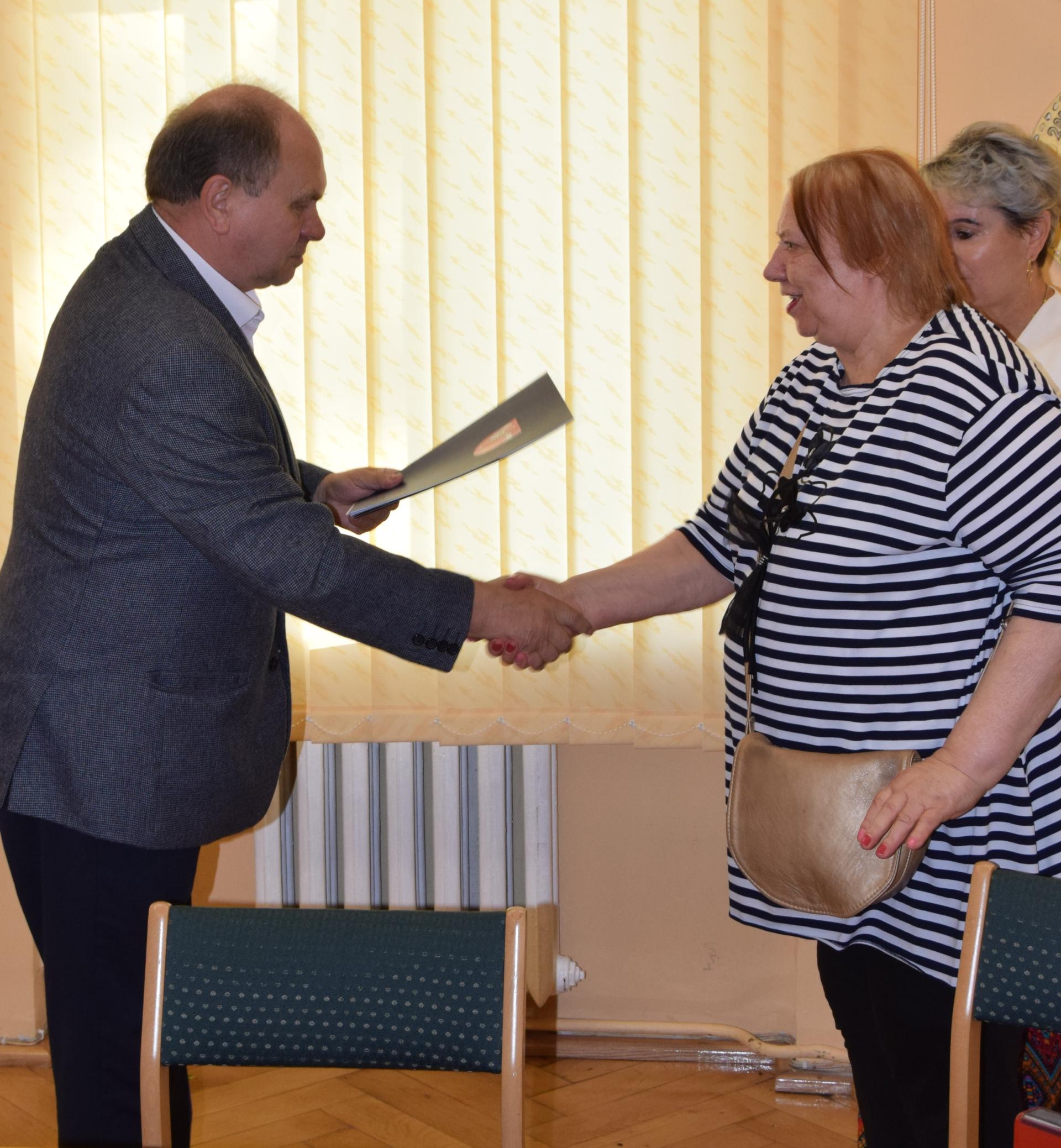 Umowa na zakup nowego mikrobusa dla WTZ Gołańcz podpisana