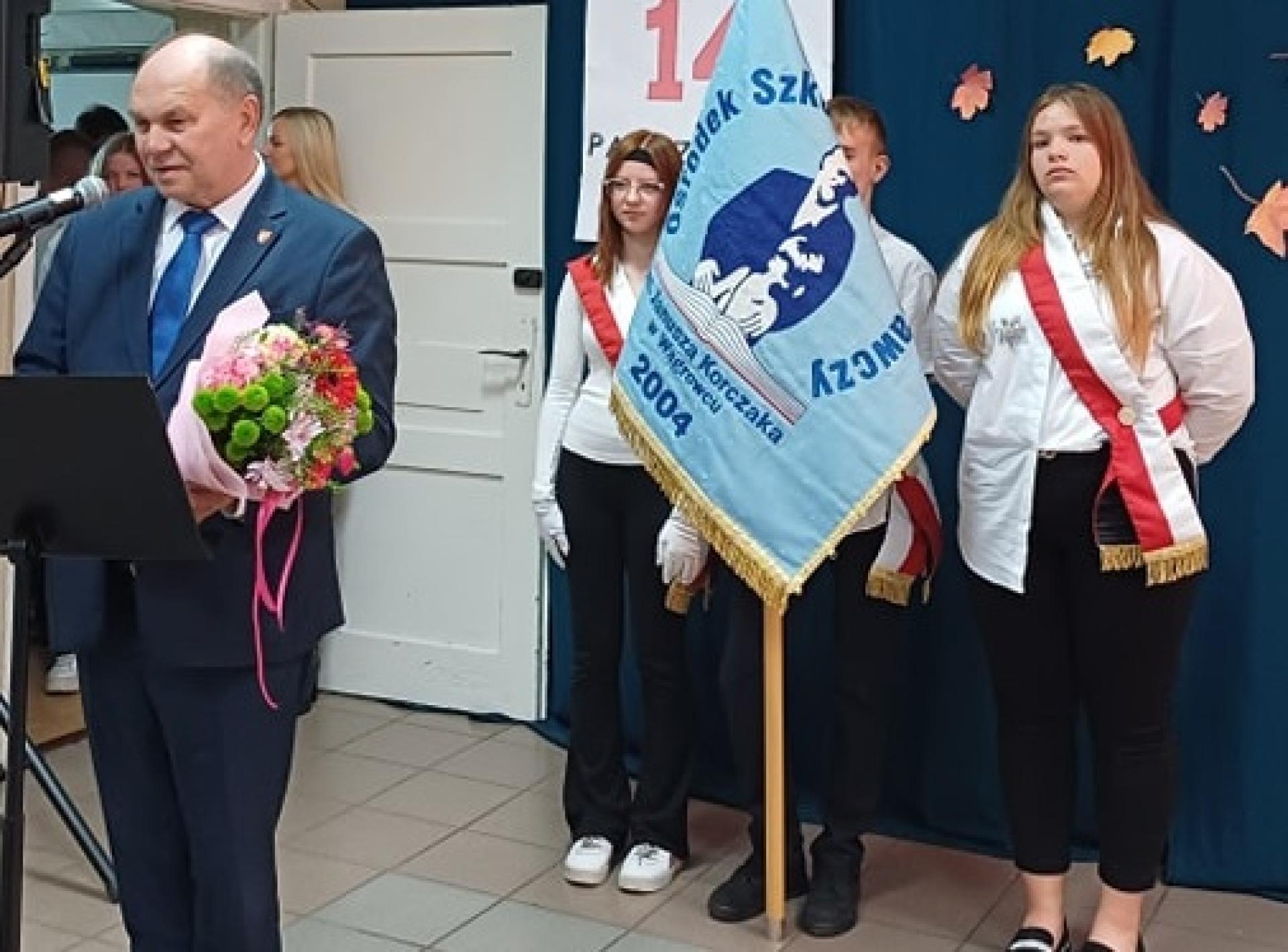 Życzenia od władz powiatu z okazji Dnia Edukacji Narodowej