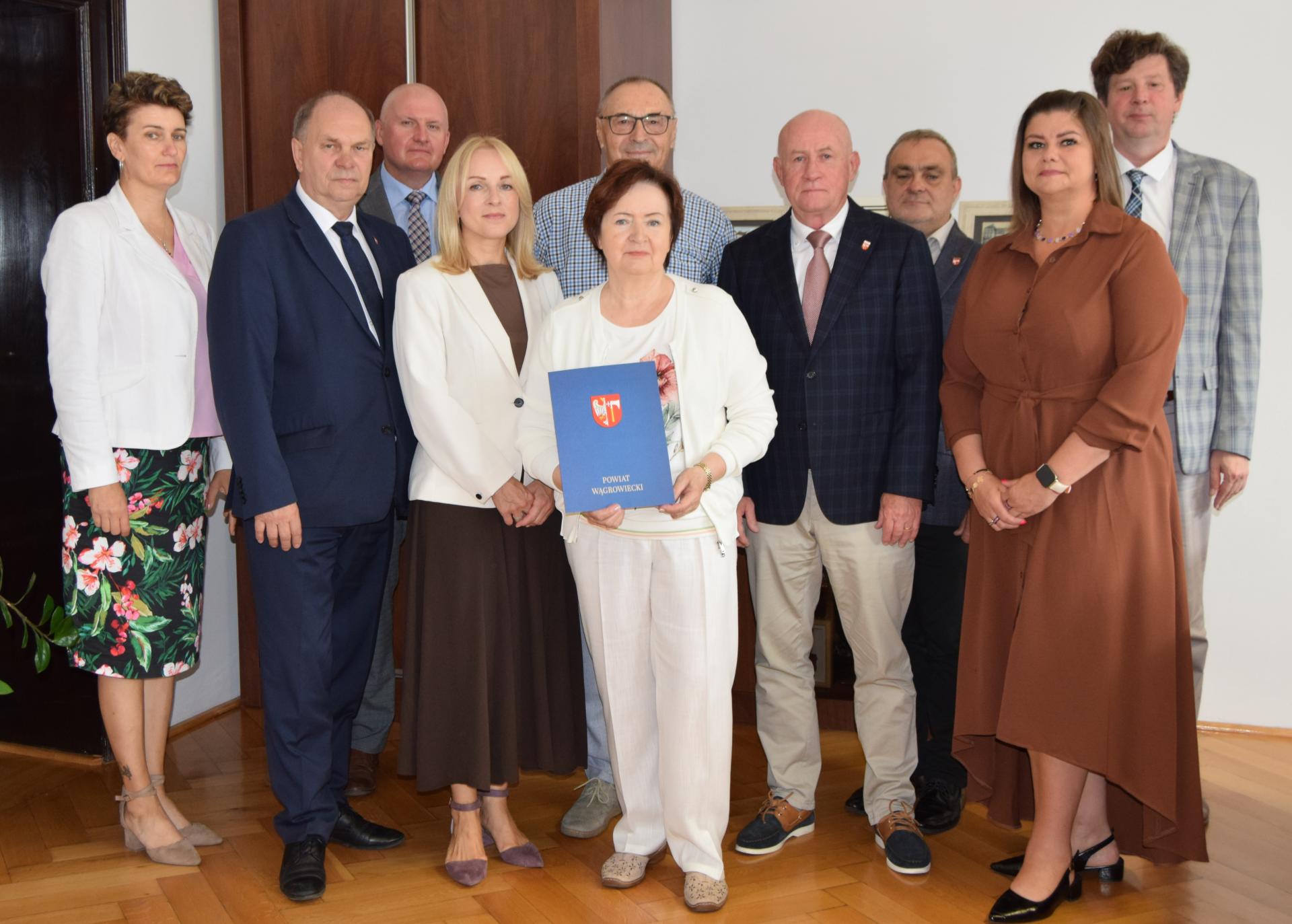 Zarząd Powiatu Wągrowieckiego przekazał pompę infuzyjną dla wągrowieckiego hospicjum