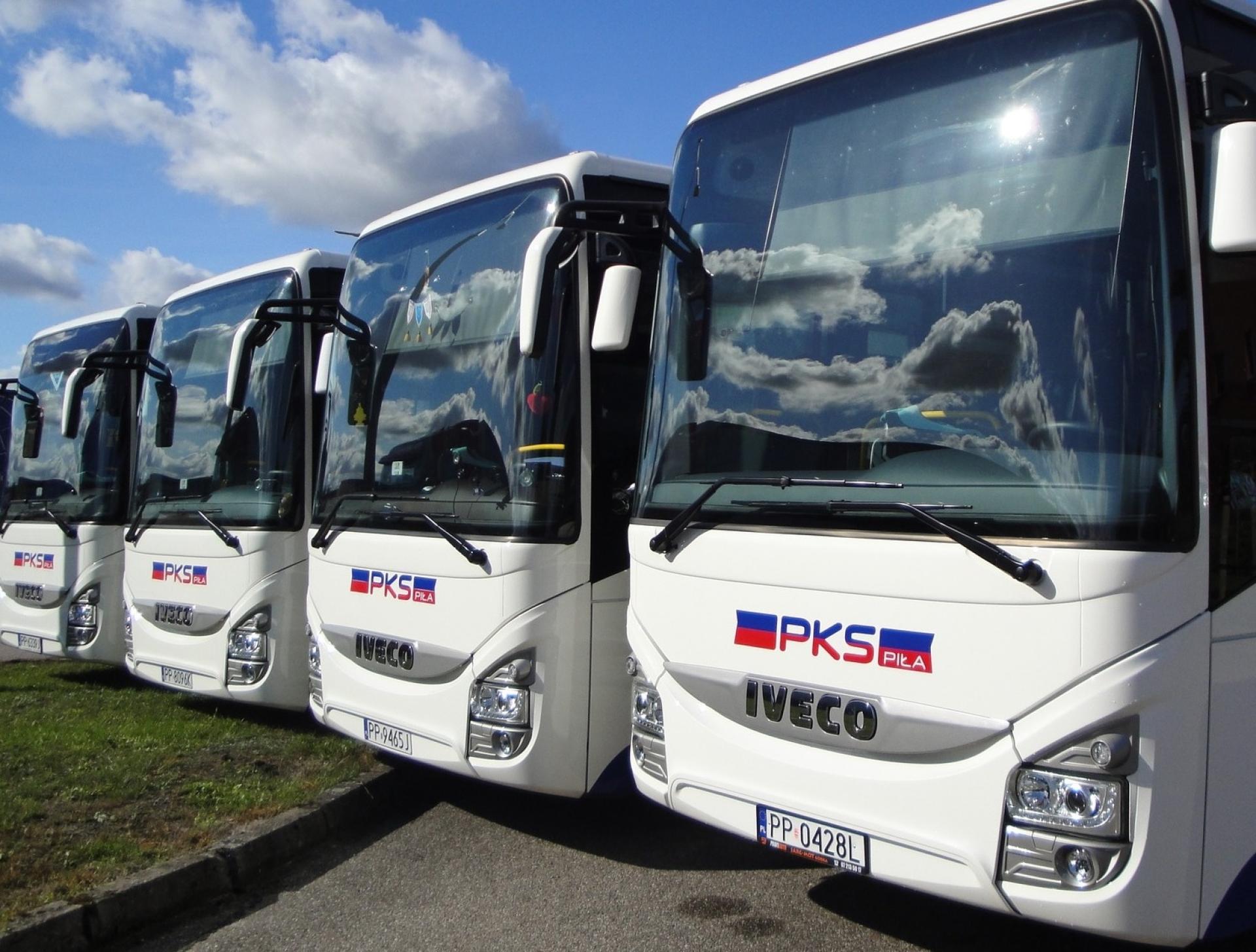 Informacja o zezwoleniach na wykonywanie regularnych przewozów osób w krajowym transporcie drogowym