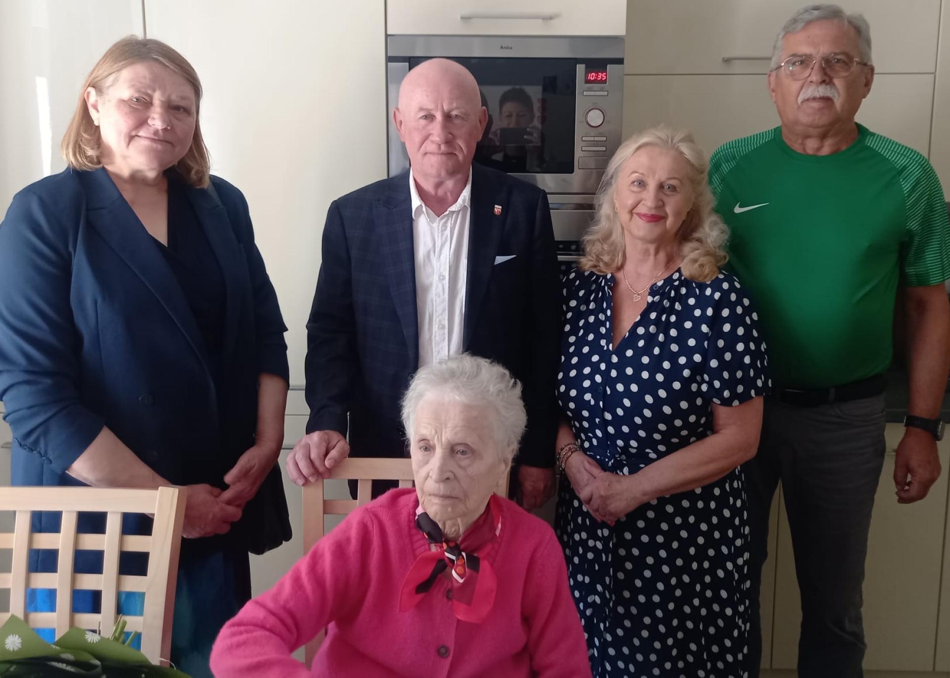 Pani Janina Świstak skończyła 100 lat! Składamy najserdeczniejsze życzenia!
